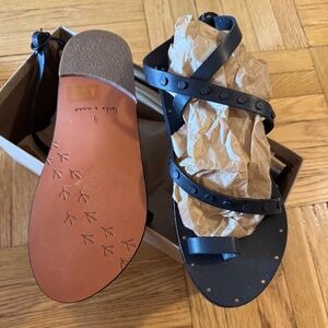 beek Black Leather Sandals